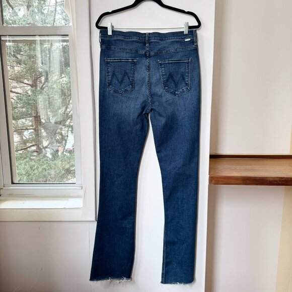 New MOTHER The Runaway Fray Flare Jeans Mid Rise Denim Precious Heirloom Blue 33 - Picture 8 of 16
